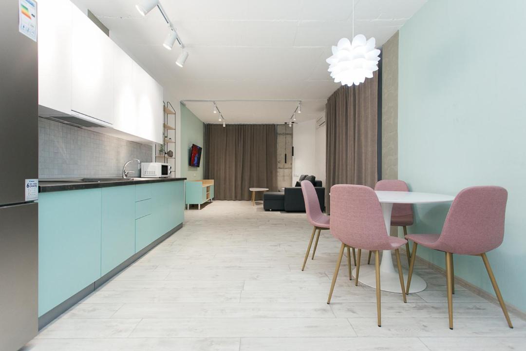 Vip Apartmen Loft Sumy Exterior foto
